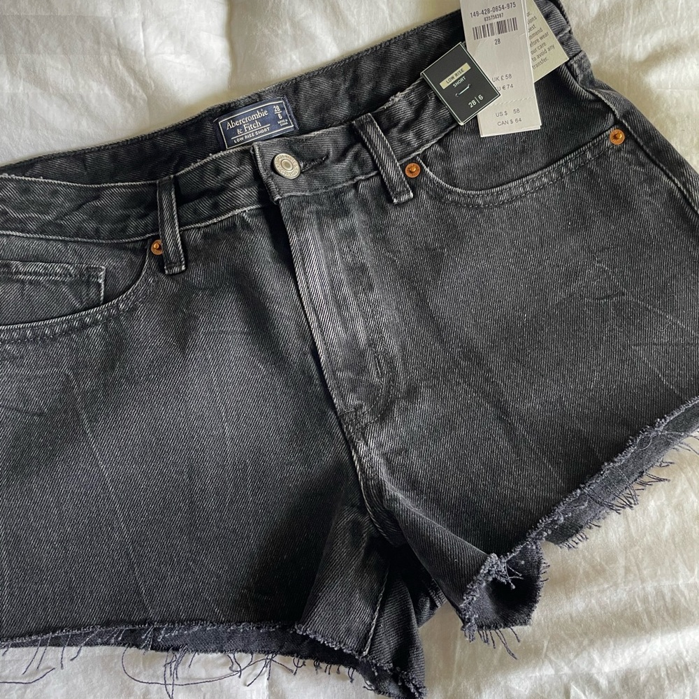 Abercrombie - Black Denim Shorts -Size 28